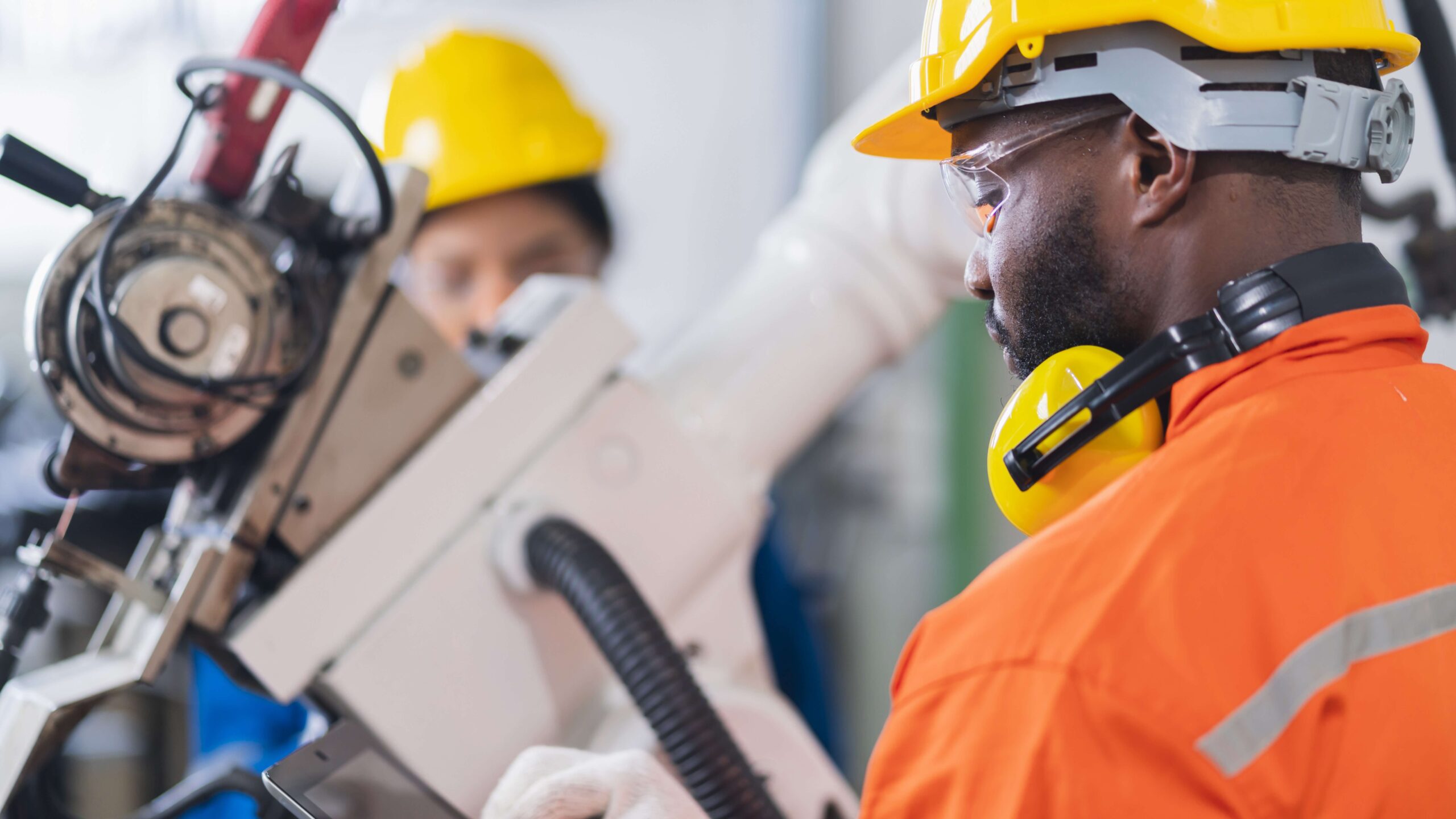 Management and Expertise Management and Expertise